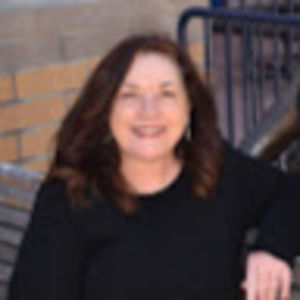 Meet your Posher, Cynthia